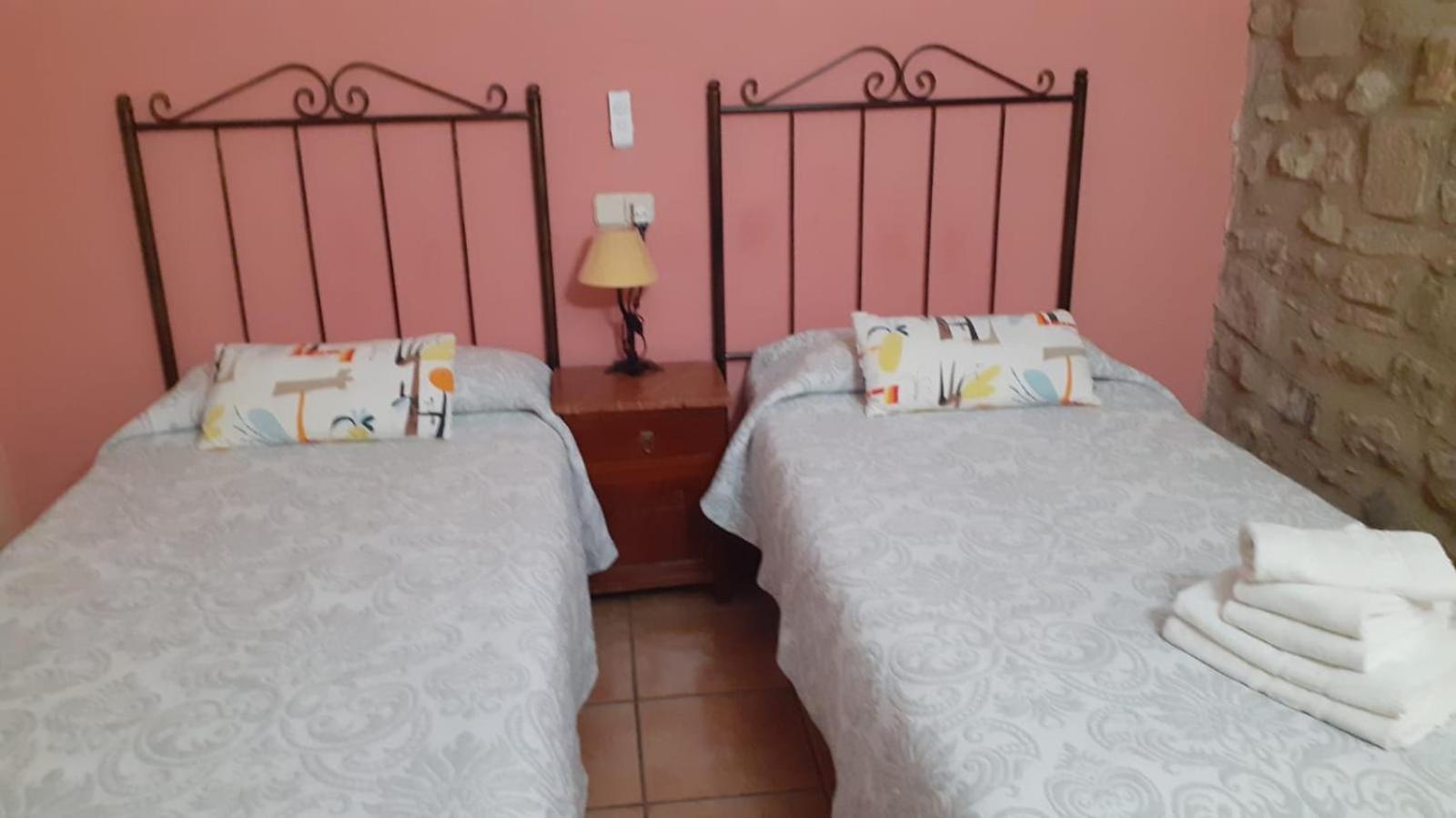 Hotel Fonda La Plaza à Valderrobres Extérieur photo