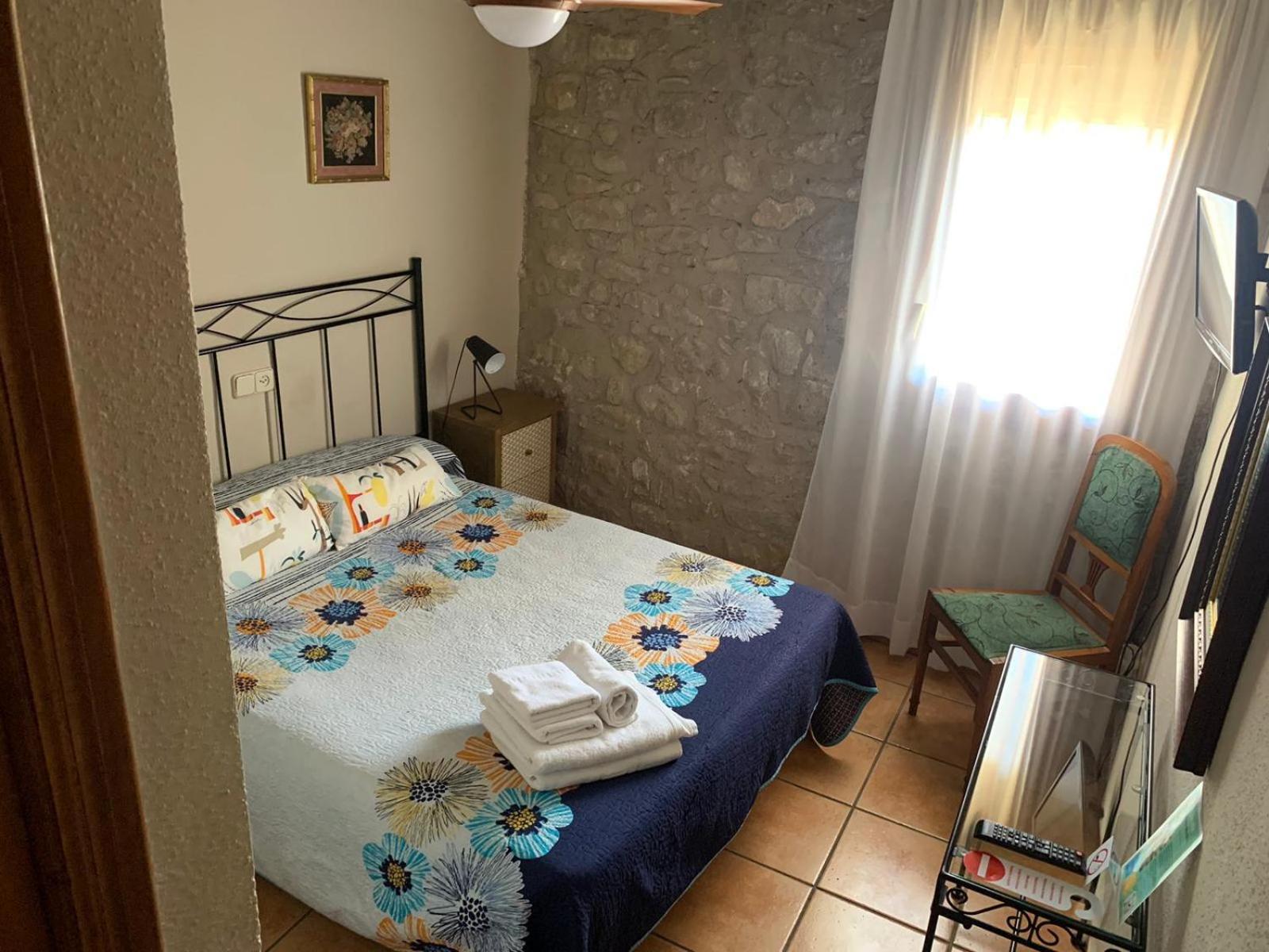 Hotel Fonda La Plaza à Valderrobres Extérieur photo