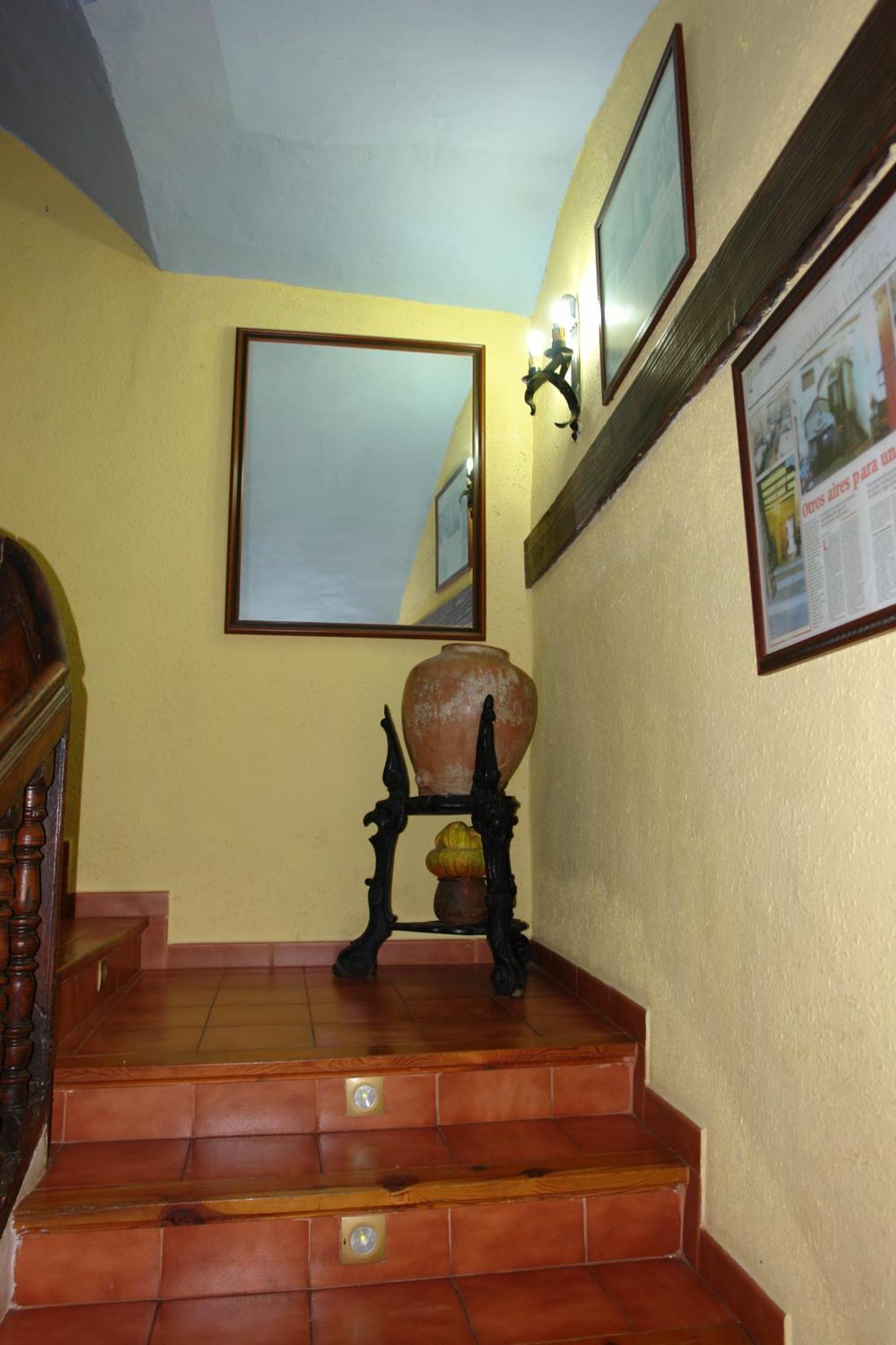 Hotel Fonda La Plaza à Valderrobres Extérieur photo